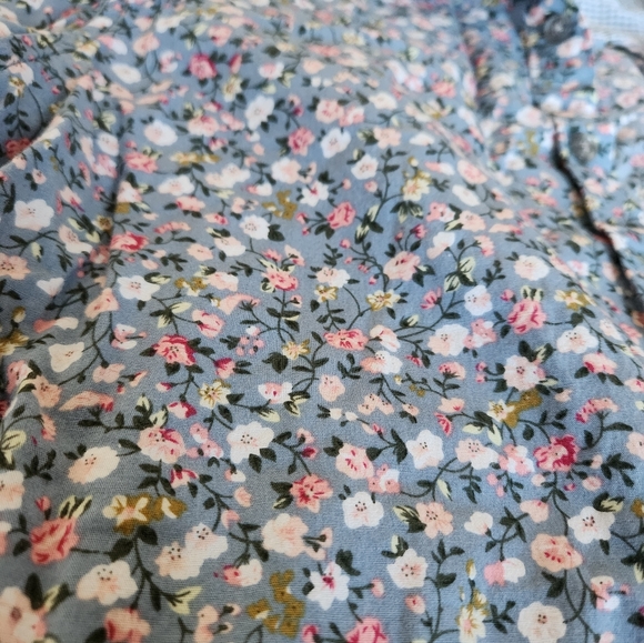 Men's medium button-up dress shirt - Picture 2 of 3